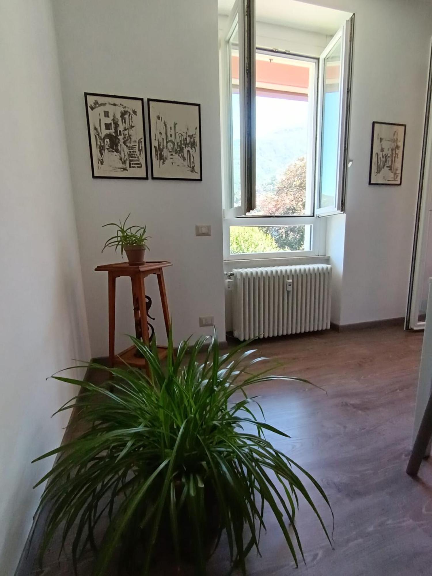 Casa Luisa Lägenhet Bellano Exteriör bild