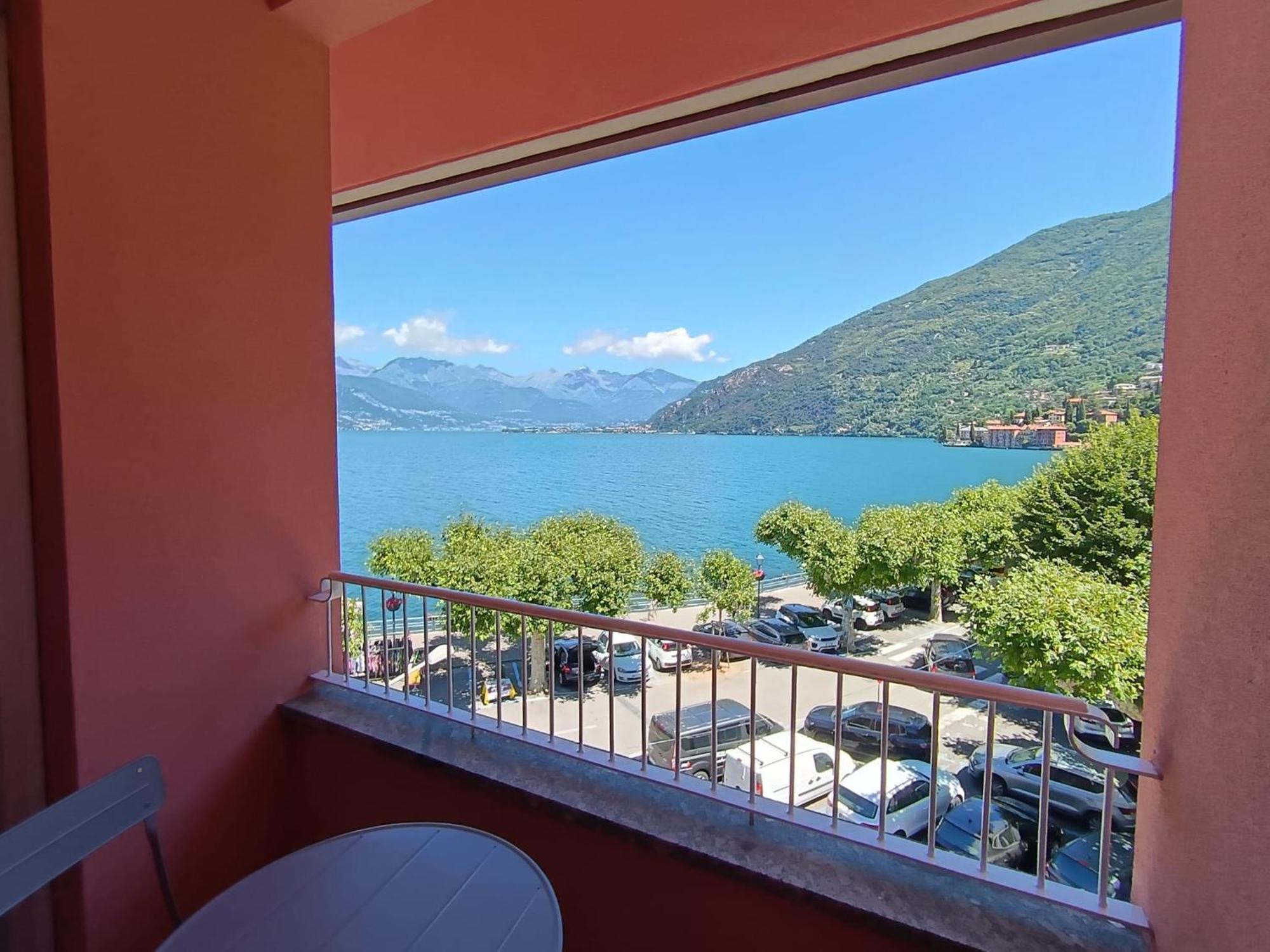 Casa Luisa Lägenhet Bellano Exteriör bild
